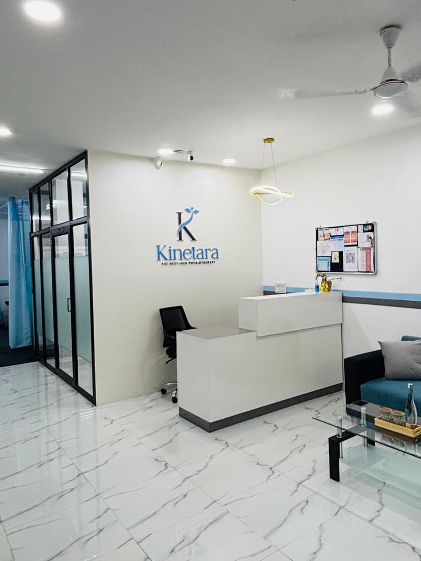 physiotherapy clinic in South Delhi, CR Park